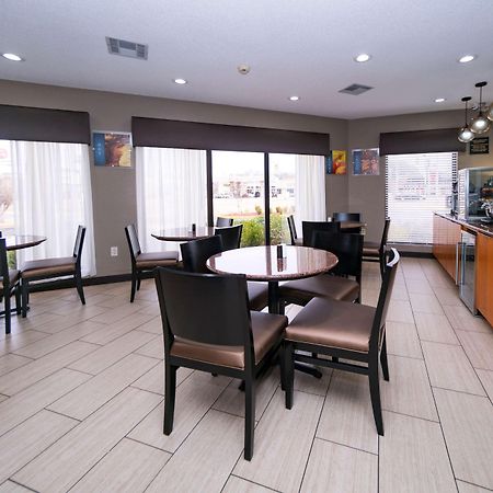 Best Western Airport Inn Пърл Екстериор снимка