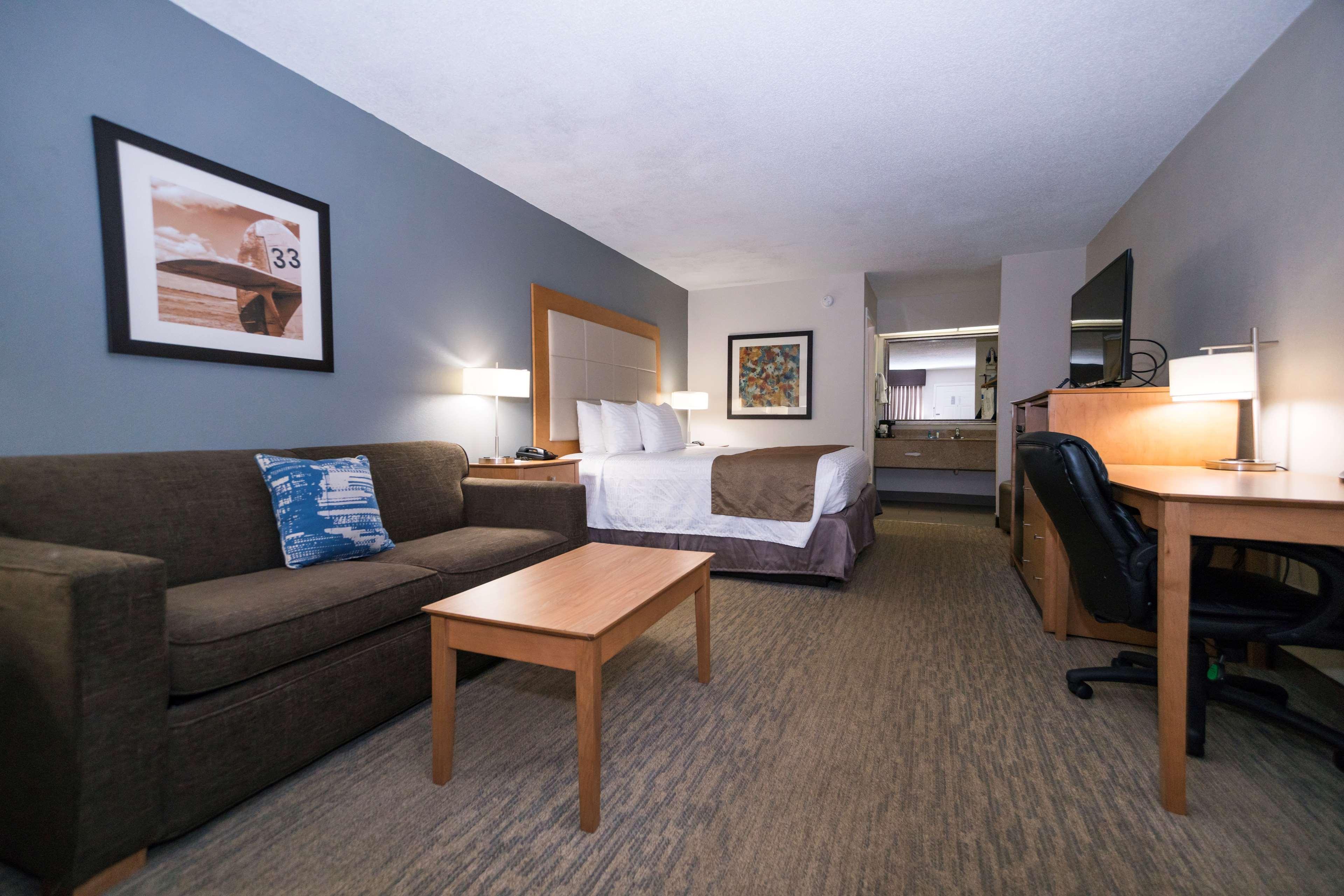 Best Western Airport Inn Пърл Екстериор снимка