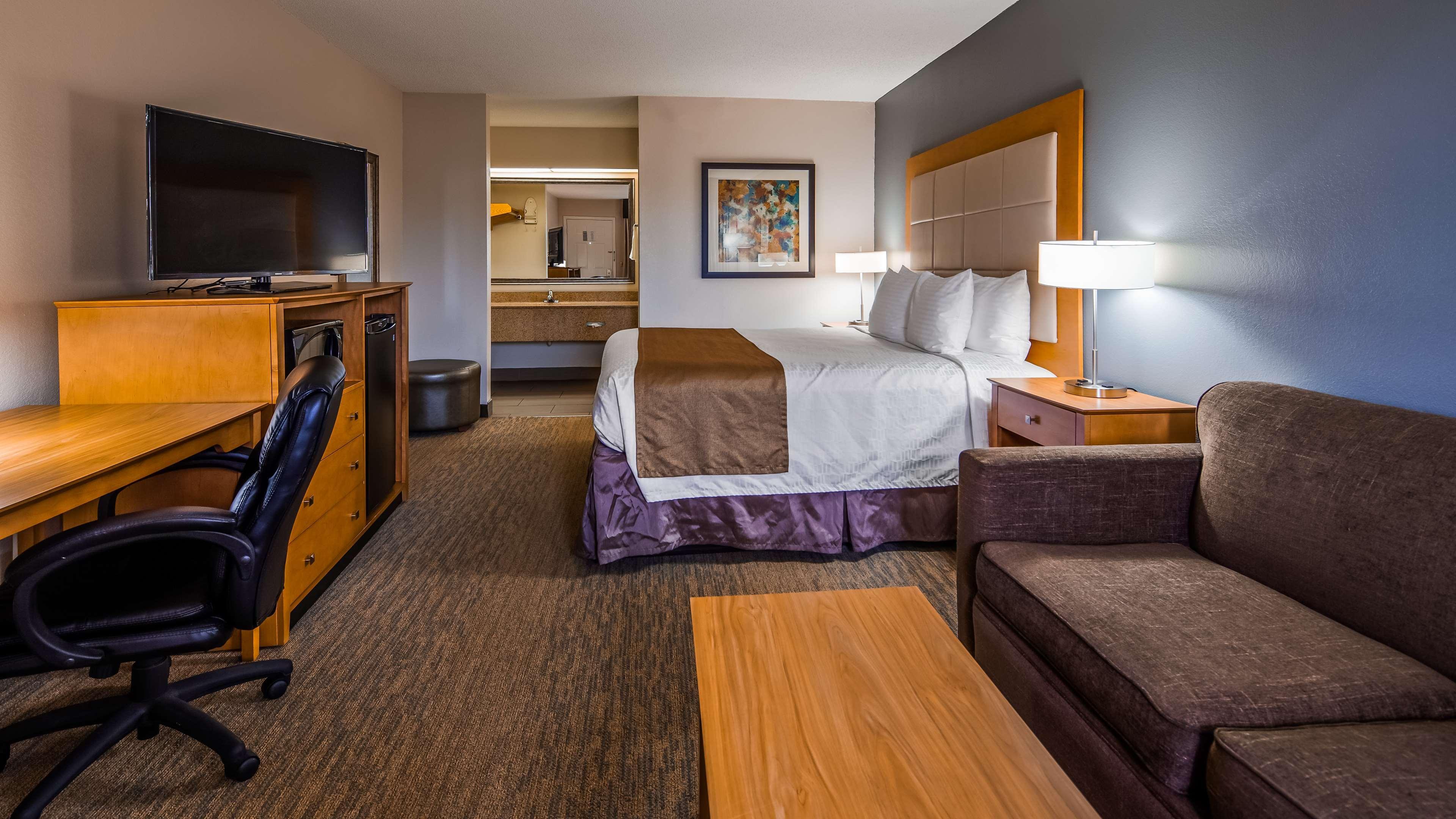 Best Western Airport Inn Пърл Екстериор снимка