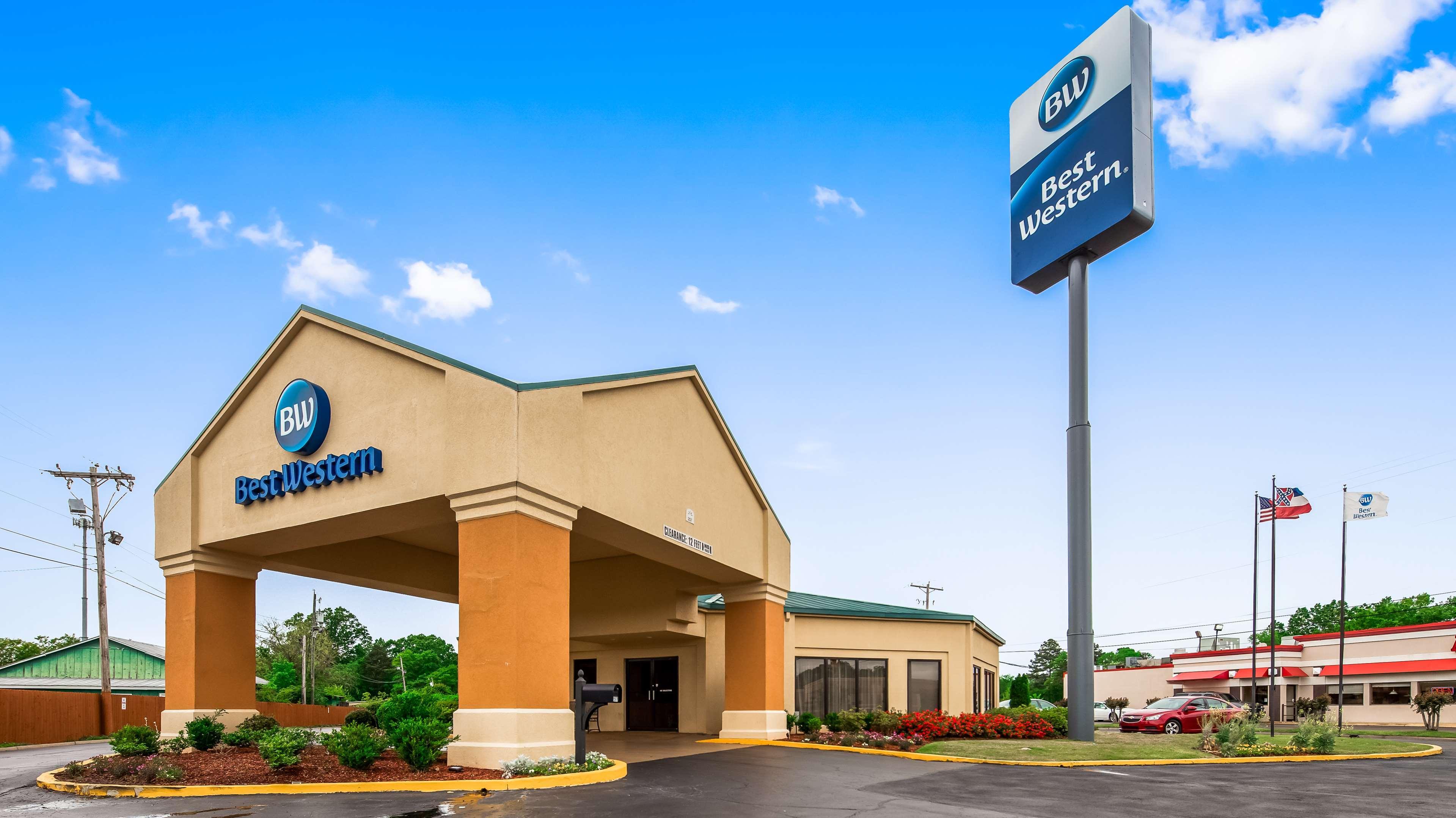 Best Western Airport Inn Пърл Екстериор снимка