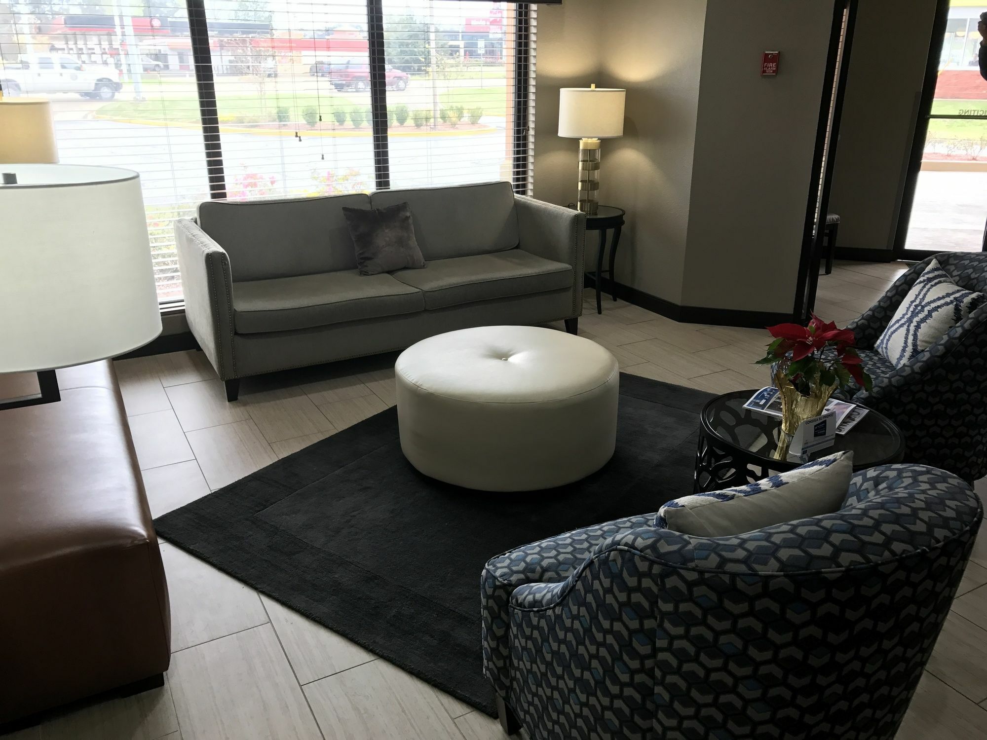 Best Western Airport Inn Пърл Екстериор снимка